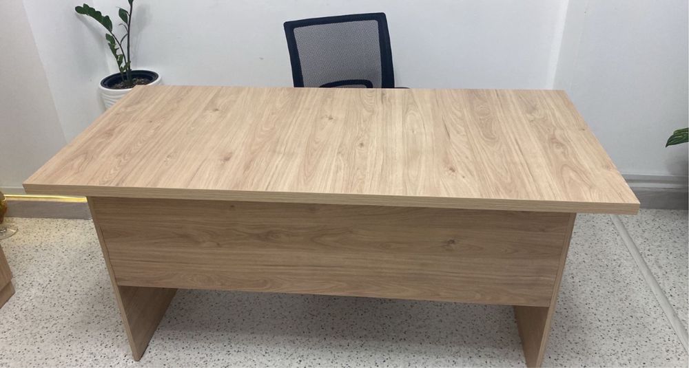 Офисная мебель.