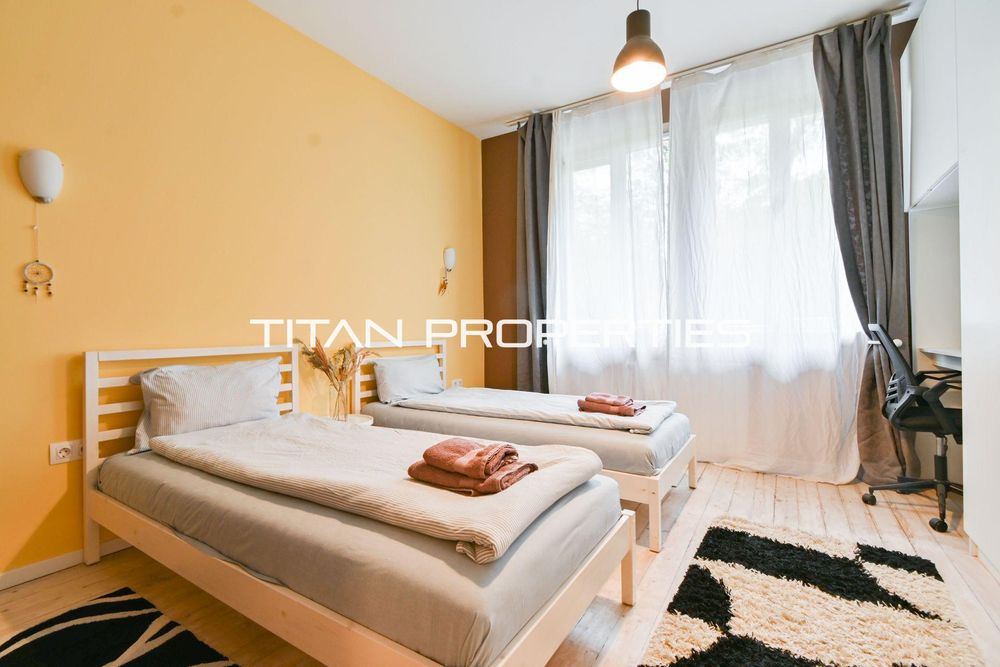 Тристаен, продажба, Център