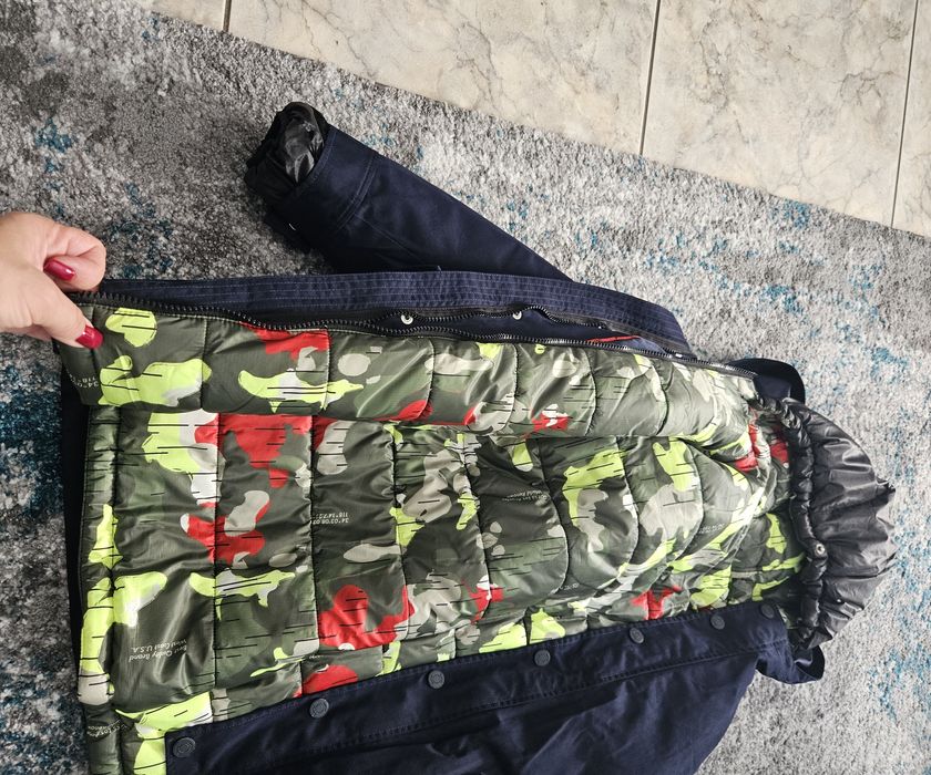 Vând geaca GUESS băieți 14  ani (cea de 12 ani a fost vândută)