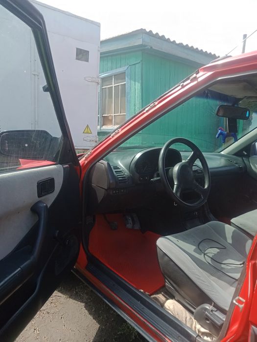 В Продаже Мазда 323 F