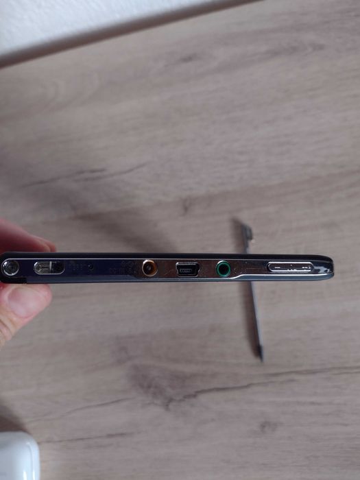 Sony PRS 600 електронна книга