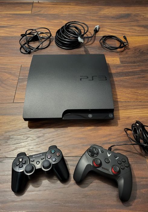 PS3 modat, 320 gb + 2 controllere + multe jocuri playstation 3 (GTA 5, Fifa 19, Minecraft, etc)
