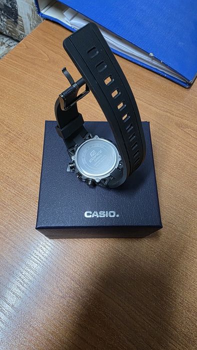 Часовник Edifice Premuim EFS-560HR-1A