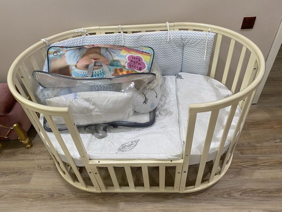 Продается манеж-кровать