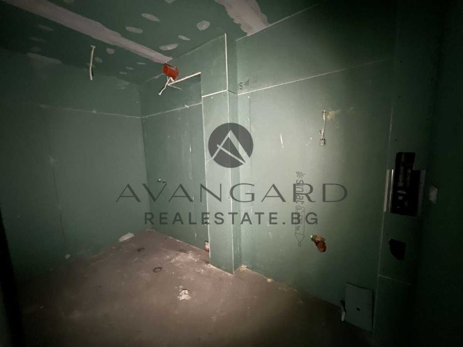 оф.19270 Двустаен с веранда и двор/ Гребна база