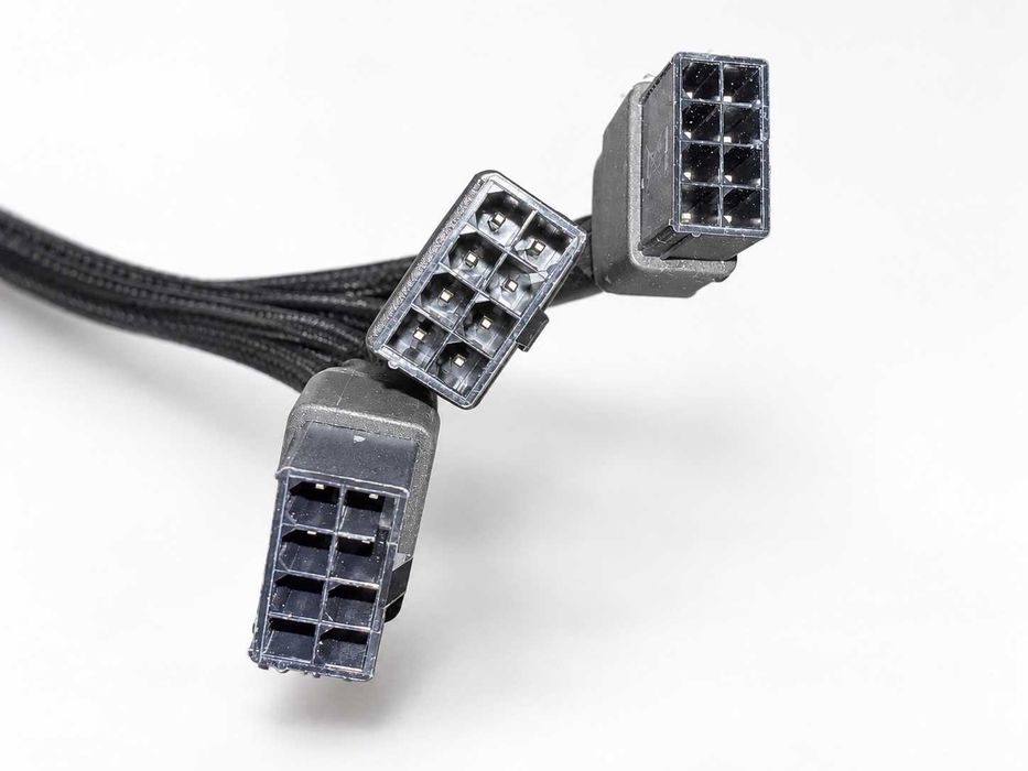 Adaptor original NVIDIA 16 pin 12V-2x6 la 3x 8 pin PCIe, RTX 5080, nou