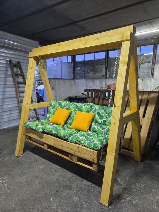 Градинска люлка.