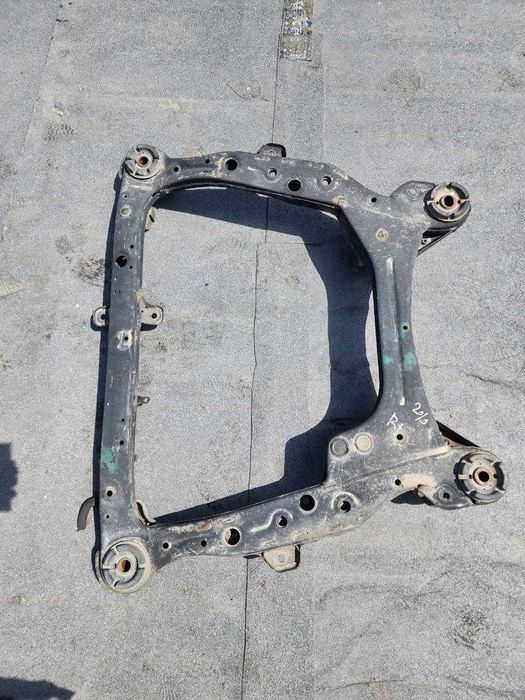 Балка передняя на лексус RX350 RX270 3 поколения