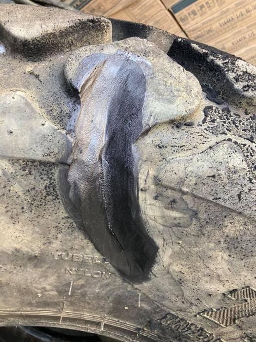 Reparatii anvelope la cald