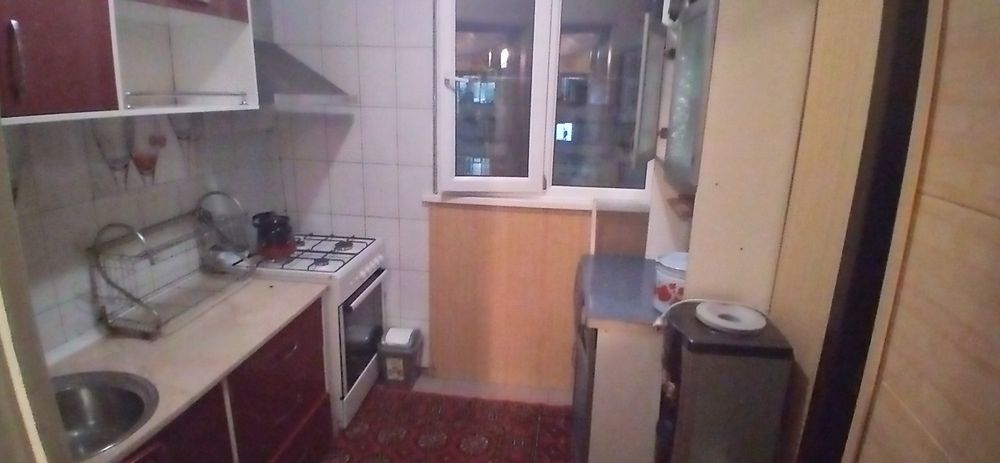 Продам квартиру 3/4/4 метроТинчлик 77серия кирпич