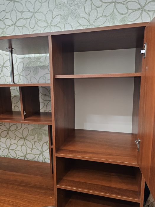 Рабочий стол с пеналом