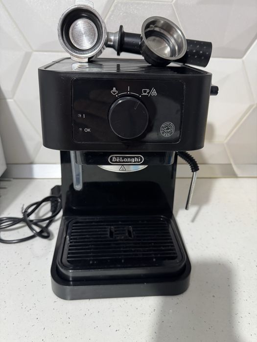 Espressor Delonghi cu spumare lapte