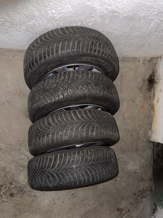 Jante OEM Dacia Logan (tabla+capac+anvelopa iarna)