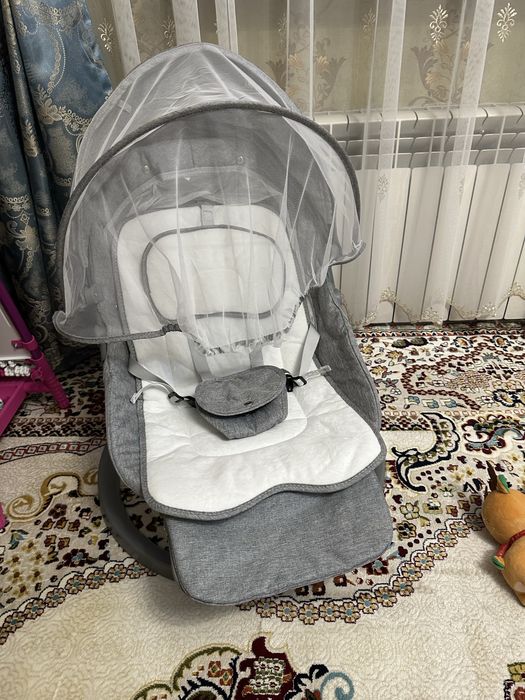 Продам шезлонг детский
