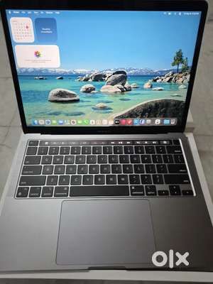 MacBook Pro 13.3 M2, 24 GB, 1 TB, Space Gray / Silver