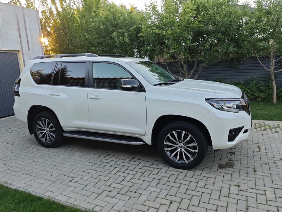Toyota Land Cruiser 2023