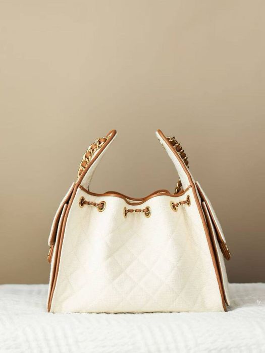 Geanta Chanel Hobo