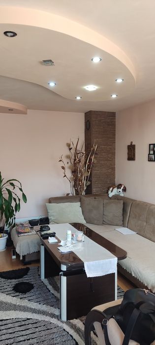 Продава се Двустаен апартамент в Казанлък - 62 кв.м за 1354 €/кв.м - Снимка #1