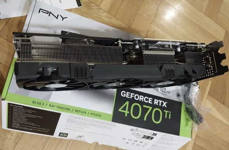PNY GeForce RTX 4070Ti 12GB VERTO Triple Fan DLSS 3 , Видео карта