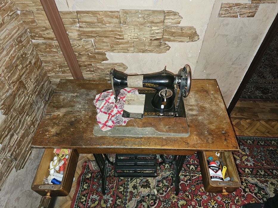 Швейная машина ПМЗ