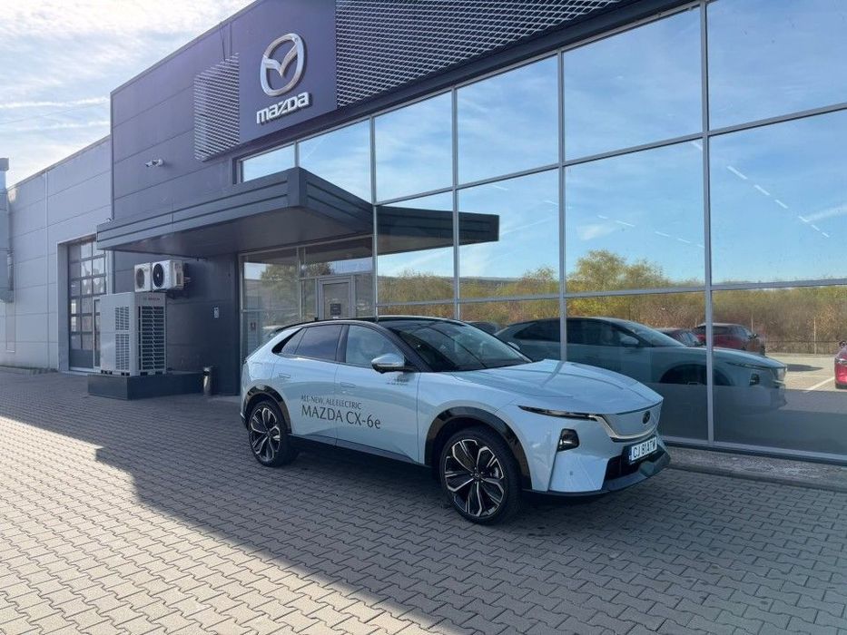 Mazda  2026 electric, 47.799 € — imagine 2
