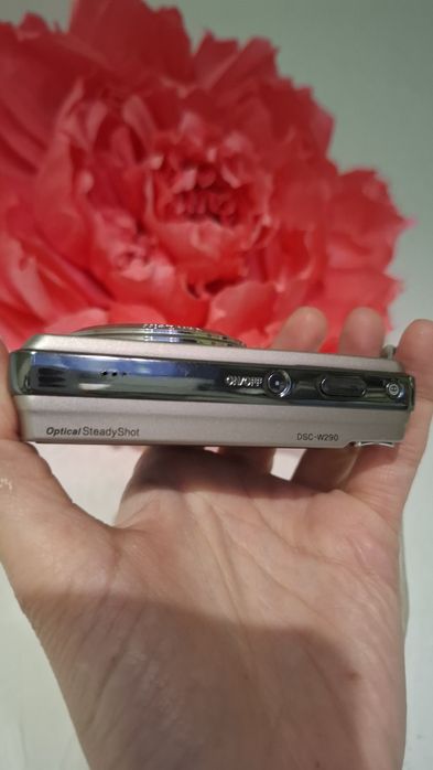 Компактен дигитален фотоапарат SONY Cybershot DSC-W290