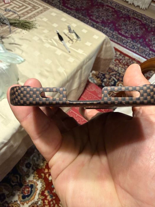 Carcasa pitaka iPhone 16 pro max