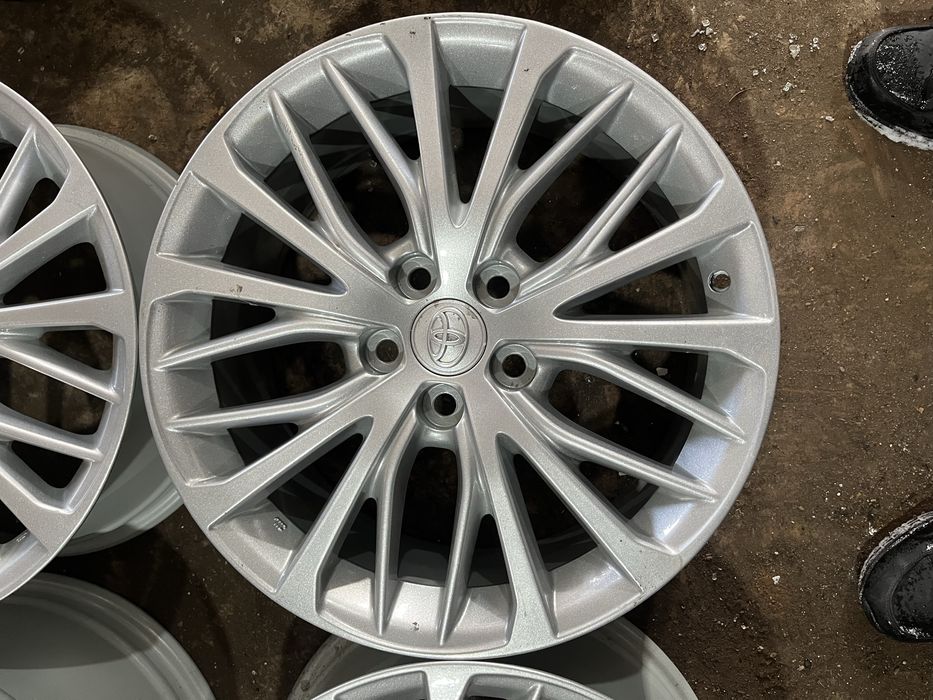 TOYOTA диски r18 новый!