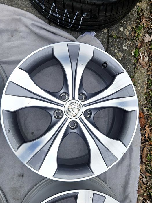 Лети джанти 18" 5х114,3 Honda CRW