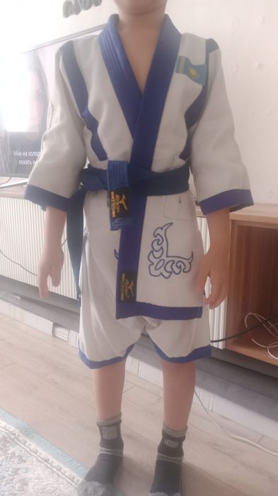 Срочно продам кимоно для дзюдо