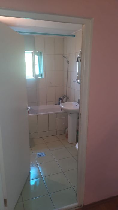 Casă 2 camere de închiriat