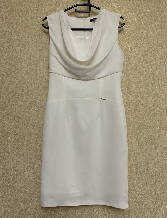 Женские платья.