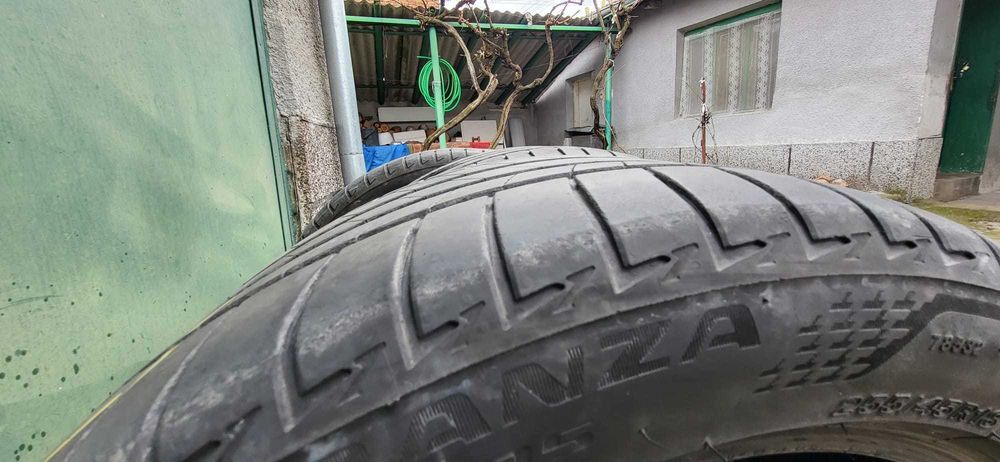Гуми Bridgestone - летни 255/45 R18