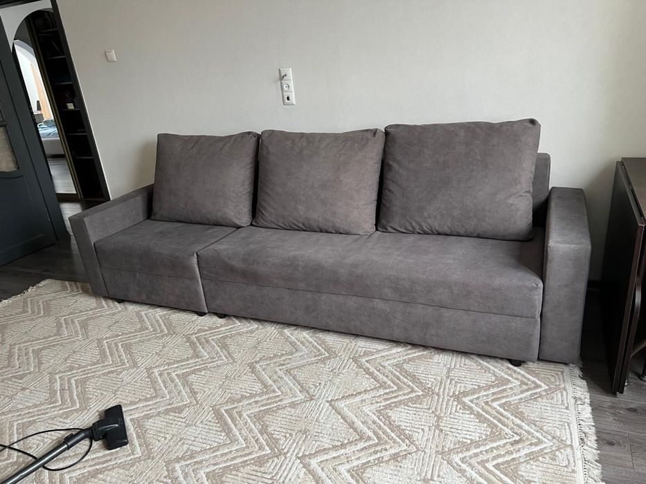 Диван в хорошем состояний