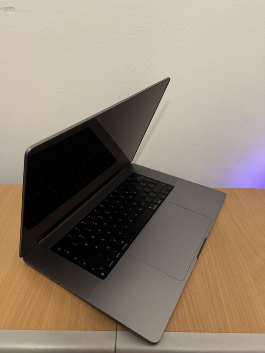 MacBook Pro 16” M1 Pro 16GB RAM | 512 SSD
