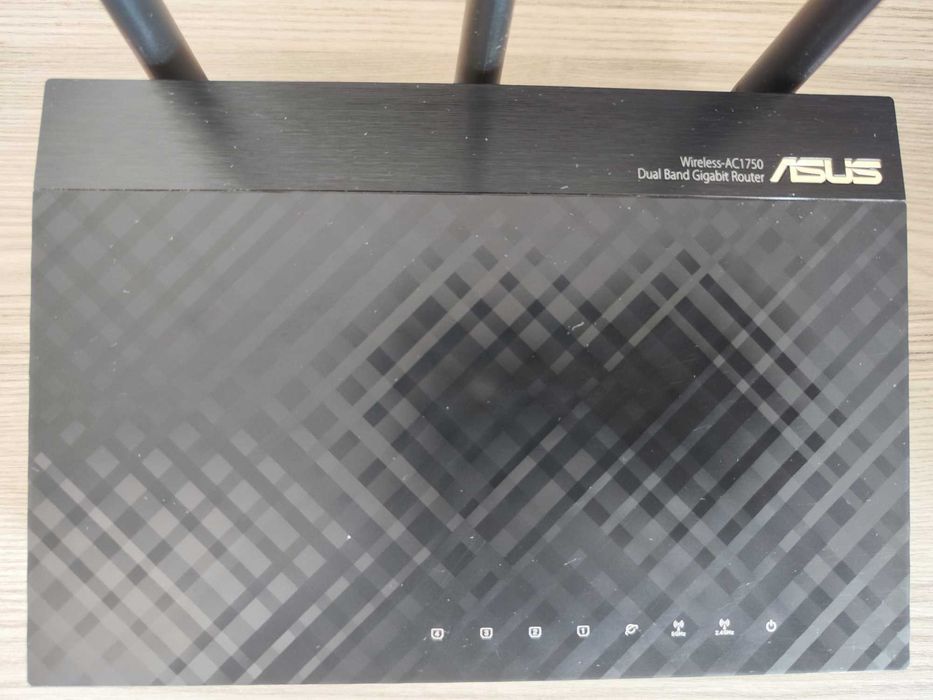 Router Asus RT-AC66U B1