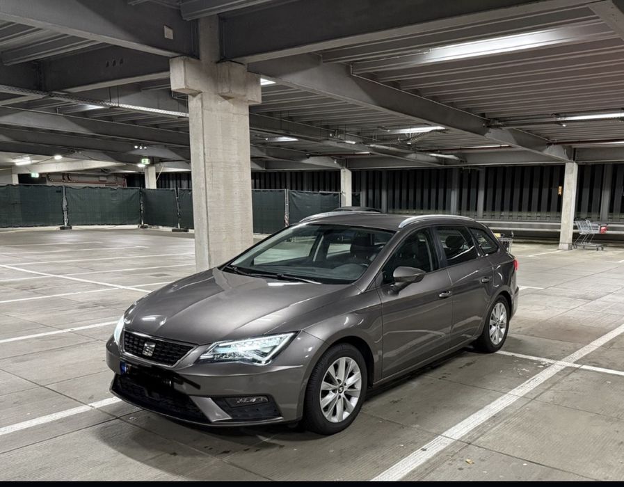 Inchiriere auto Seat Leon