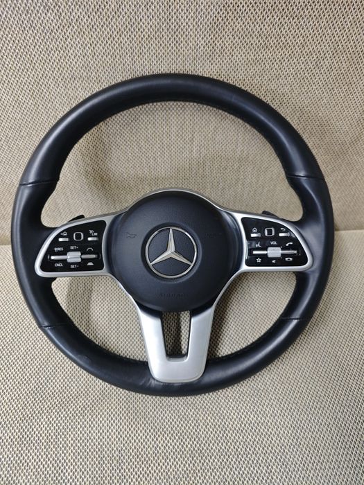 Волан оригинален от Мерцедес  GLE400