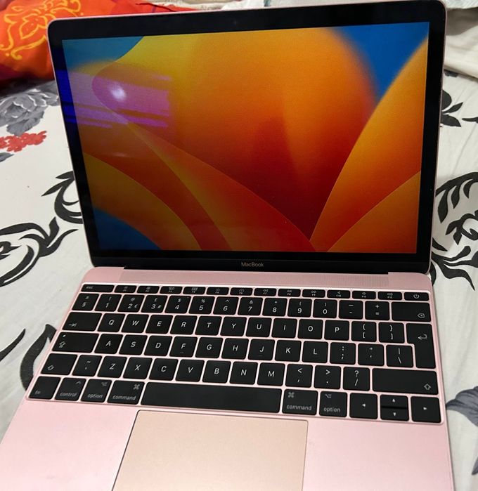Macbook 12 inch, 2017, rose gold