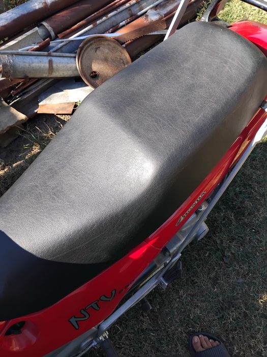 Продавам се Honda NTV 650