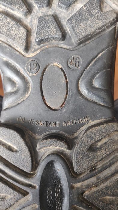 работни обувки високо защитени