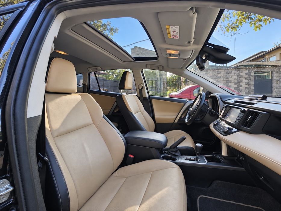TOYOTA RAV4 2018 — imagine 3