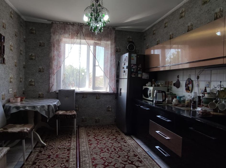 Частный дом. Западно жилой район.