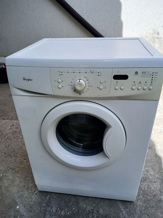 Vindem mașină automată de spălat rufe whirlpool clasa A +