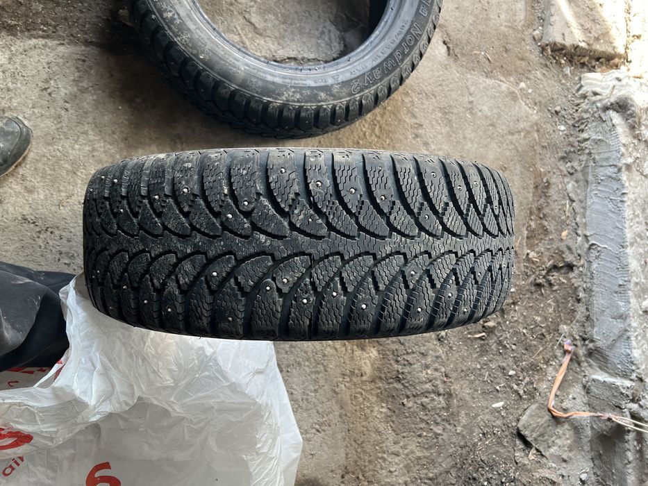 Продам резину зимняя tunga 205/55/16