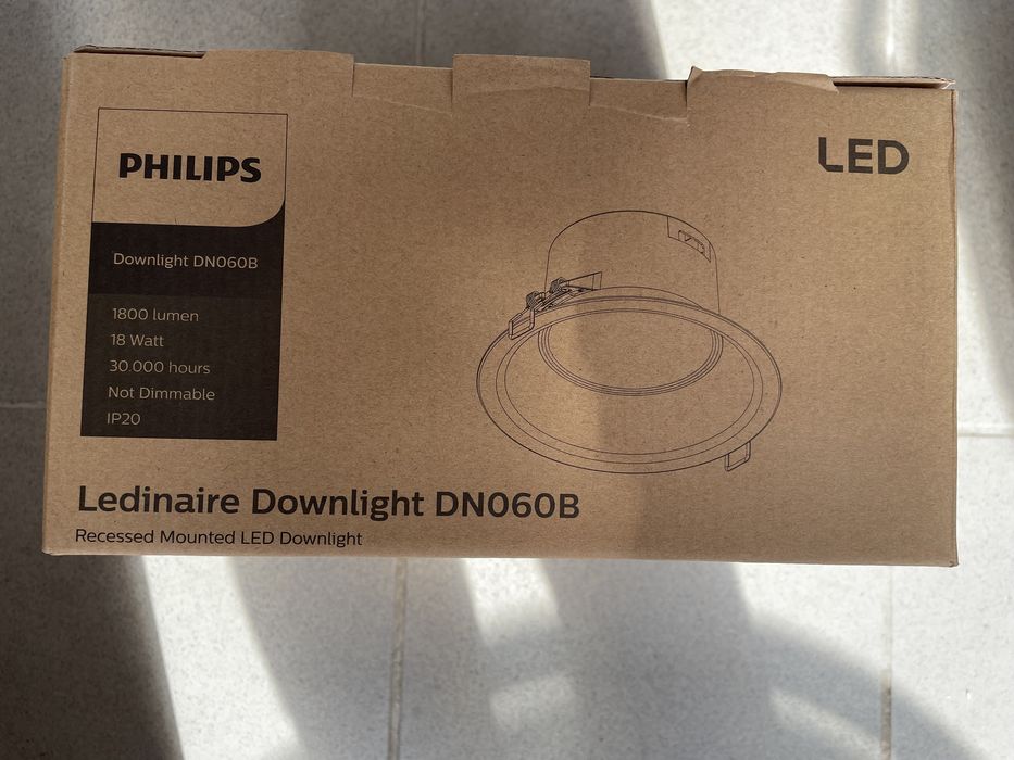 LED лампи Philips DN060B