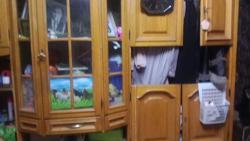 Отдам даром стенку советскую на дрова