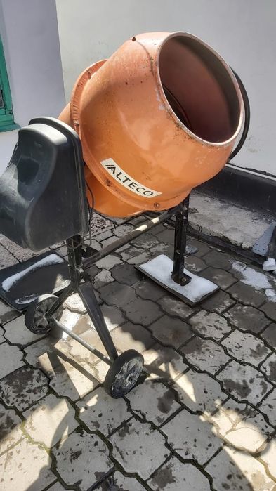 Продам бетономешалку