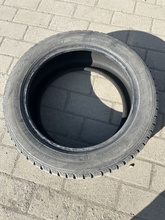Продам шины roadx 215/55/17