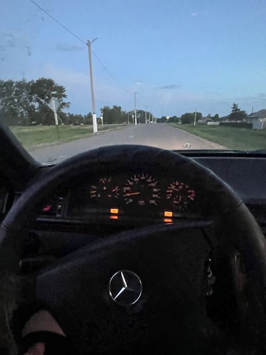 Мерседес 124 е200